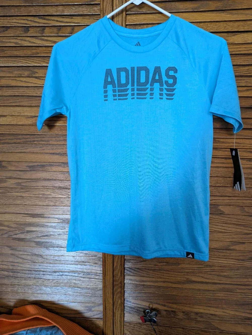 Adidas‎ NWT Boys Cyan Blue Tshirt Size Medium Youth